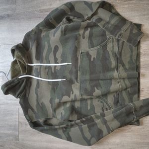 Camo hoodie xs